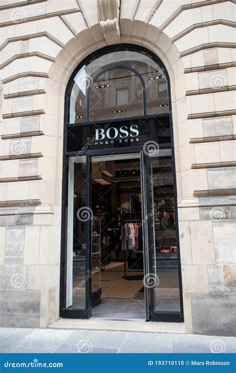 hugo boss glasgow ingram street